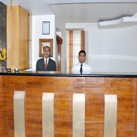 Hotel Rajsangam International Бадамі Екстер'єр фото